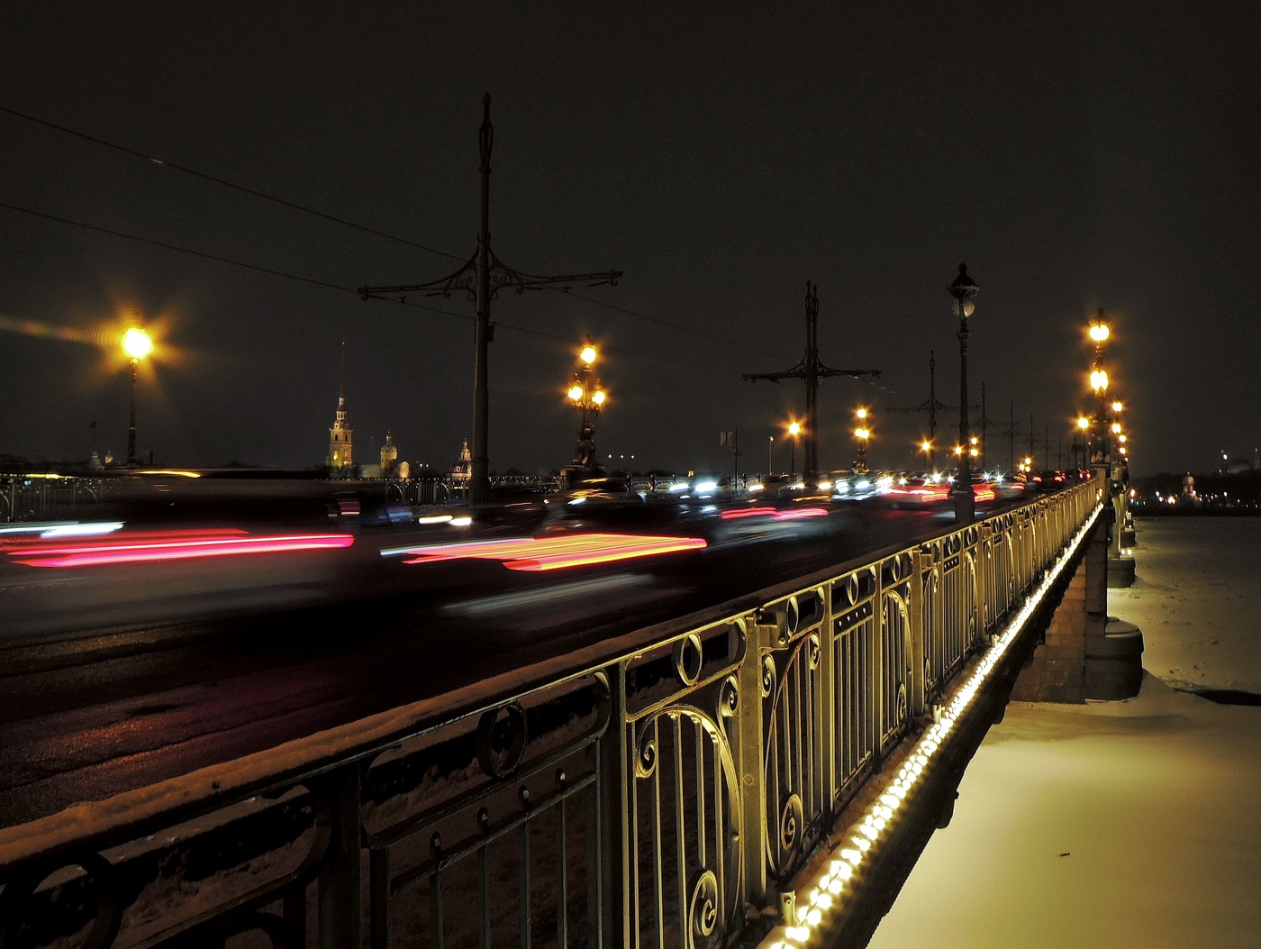 вечерний город