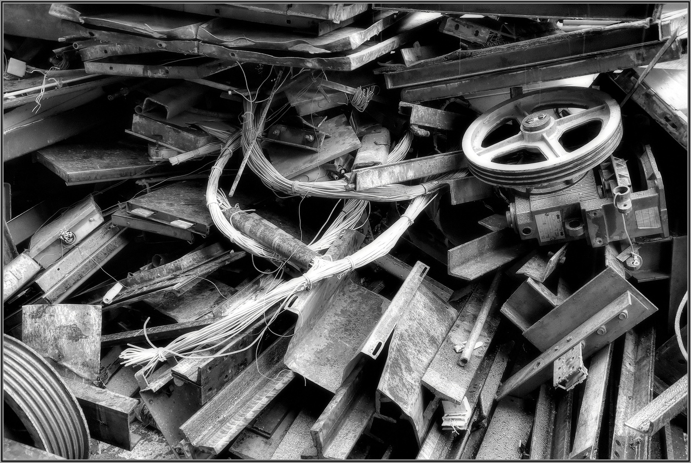 ... "Техно-Арт" ...