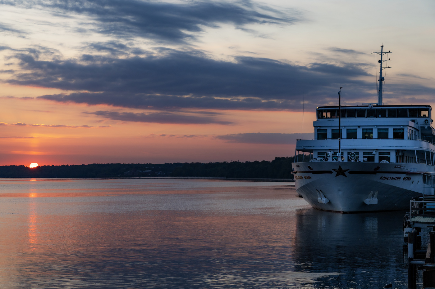Утро на Волге