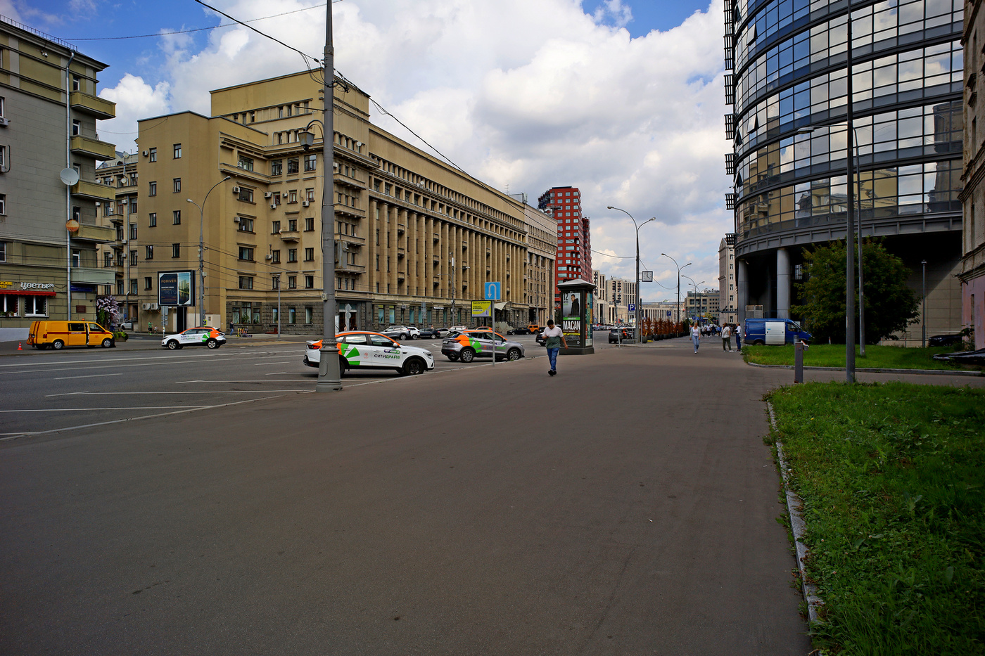 Проспект Академика Сахарова