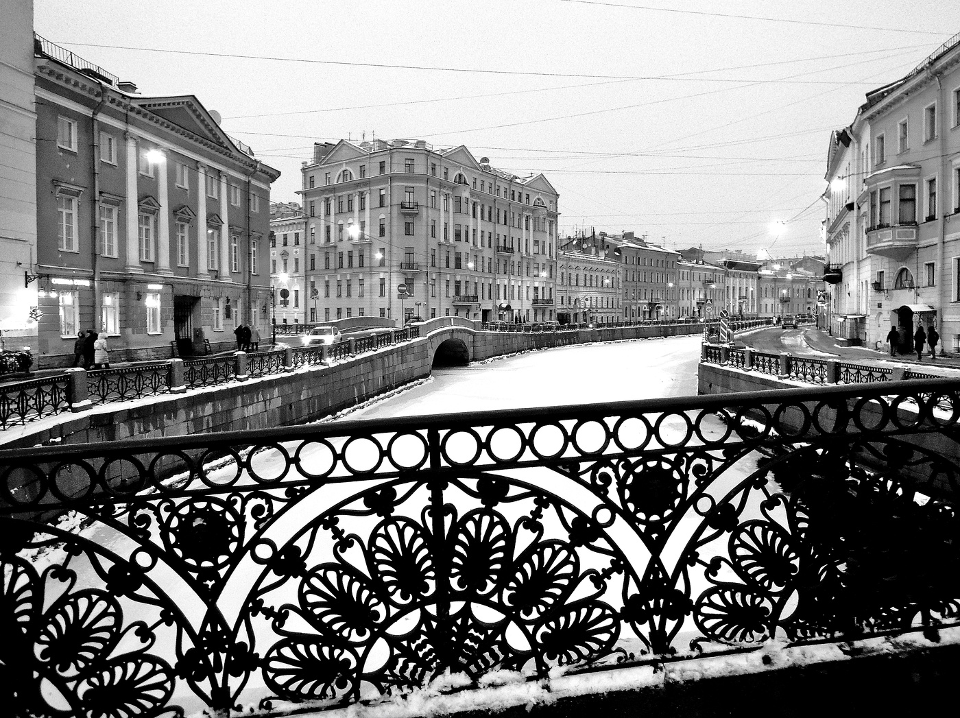 гуляли мы по городу...