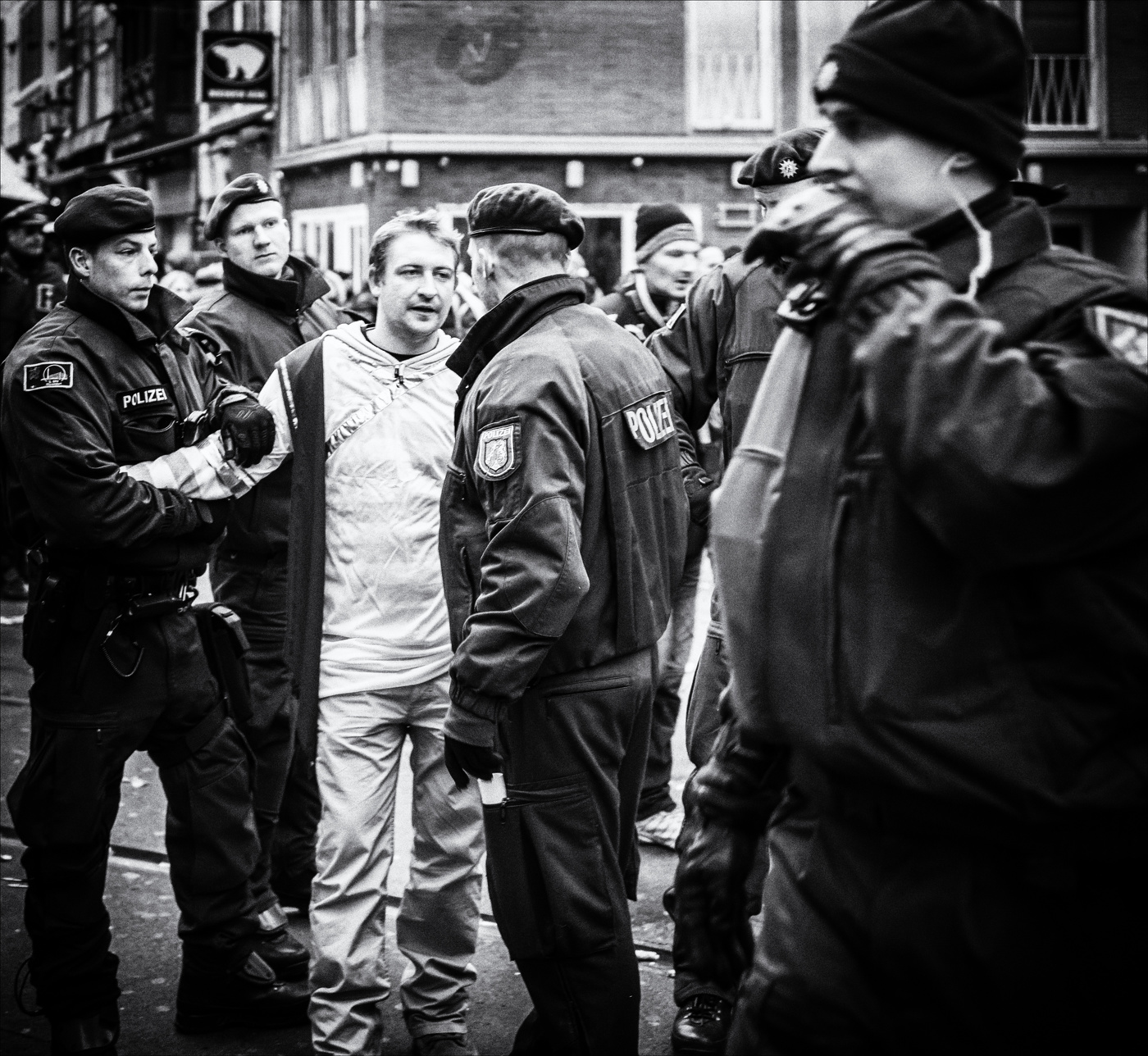 неравный поединок