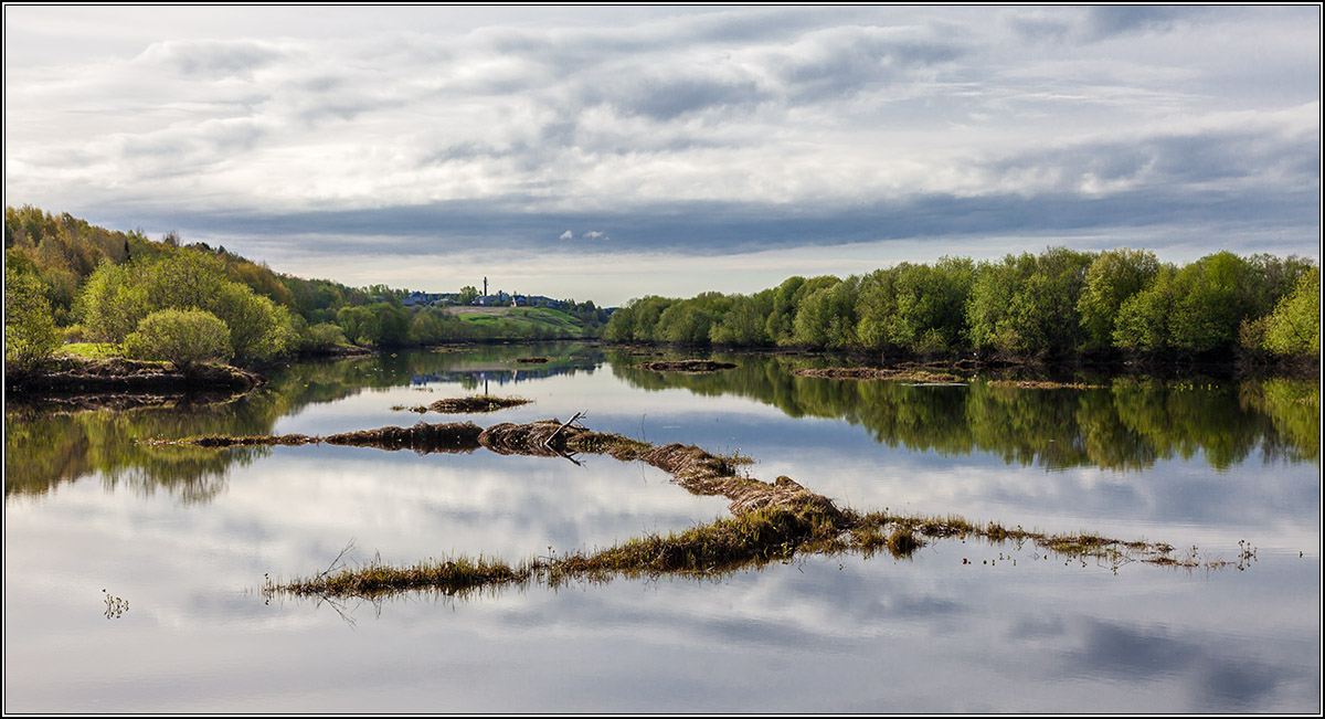 Май на Двине.