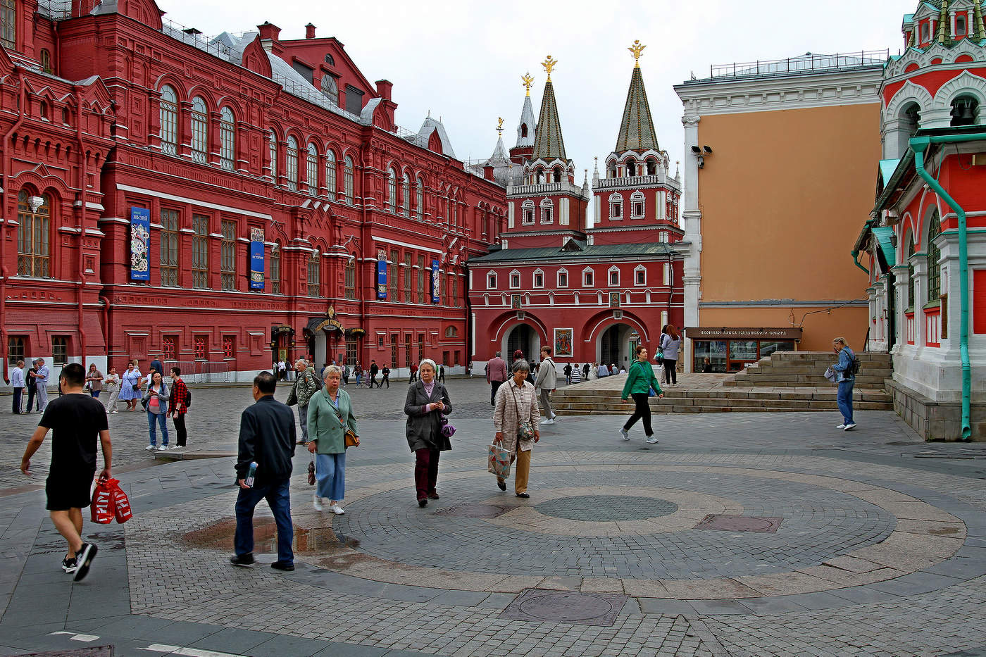 Воскресенские ворота