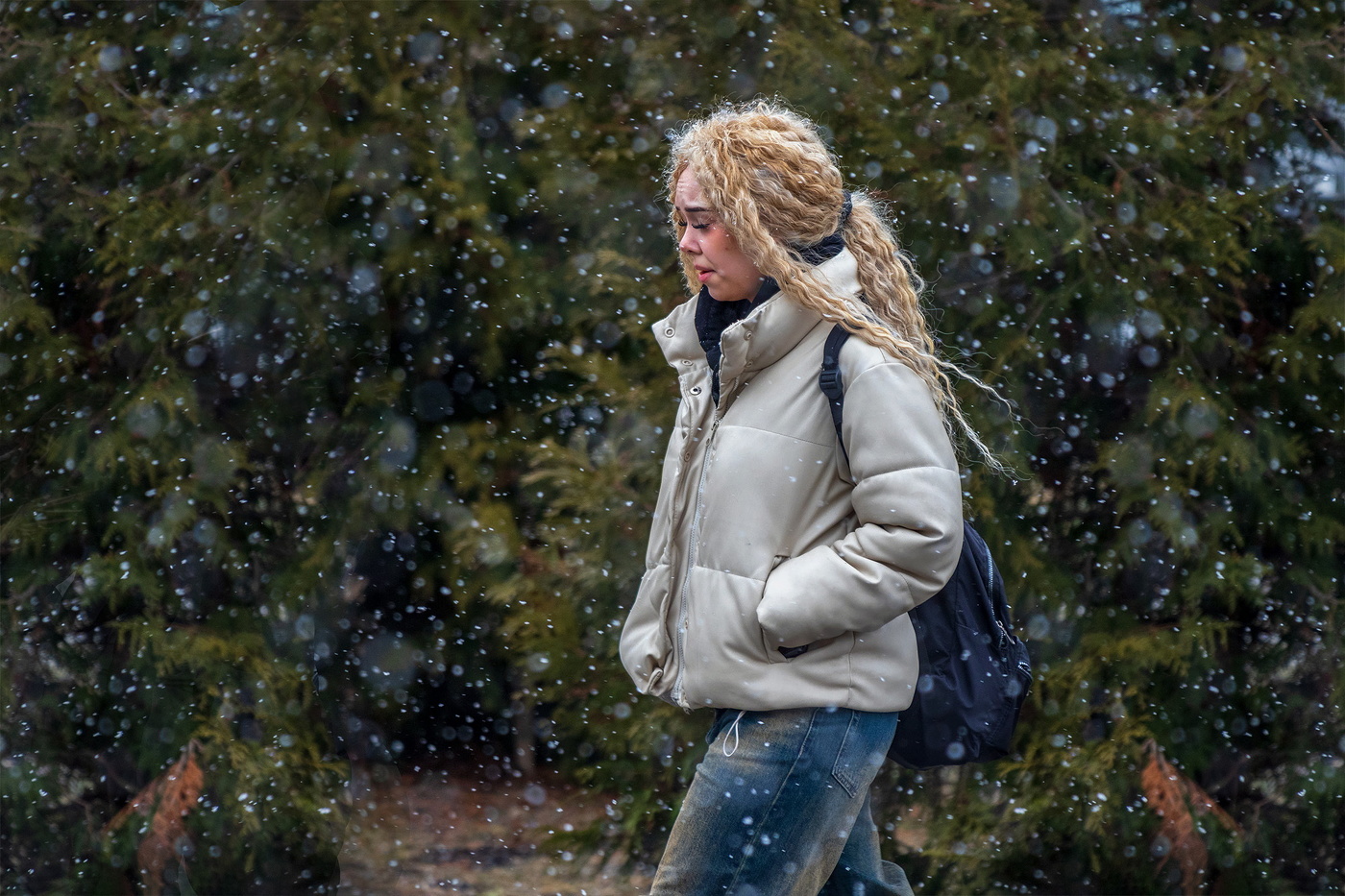 Идущая по марту.