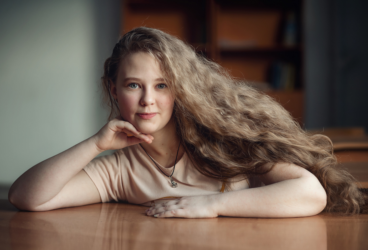 Глаза, как небо, голубые, улыбка, локоны льняные...(Пушкин)