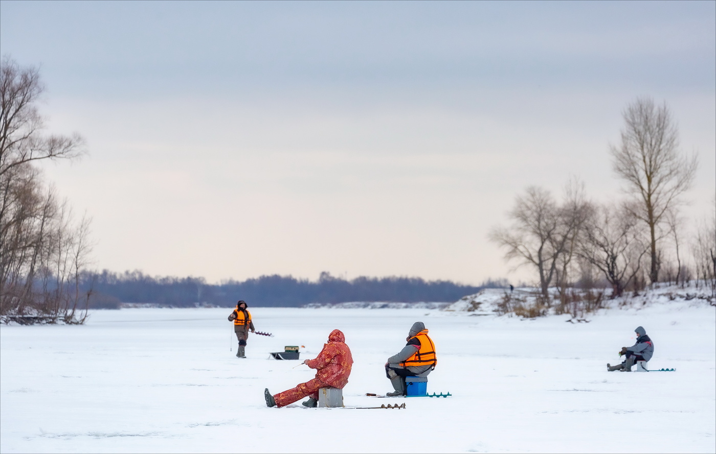 В ЧАС ВЕЧЕРНЕГО ЗАКАТА
