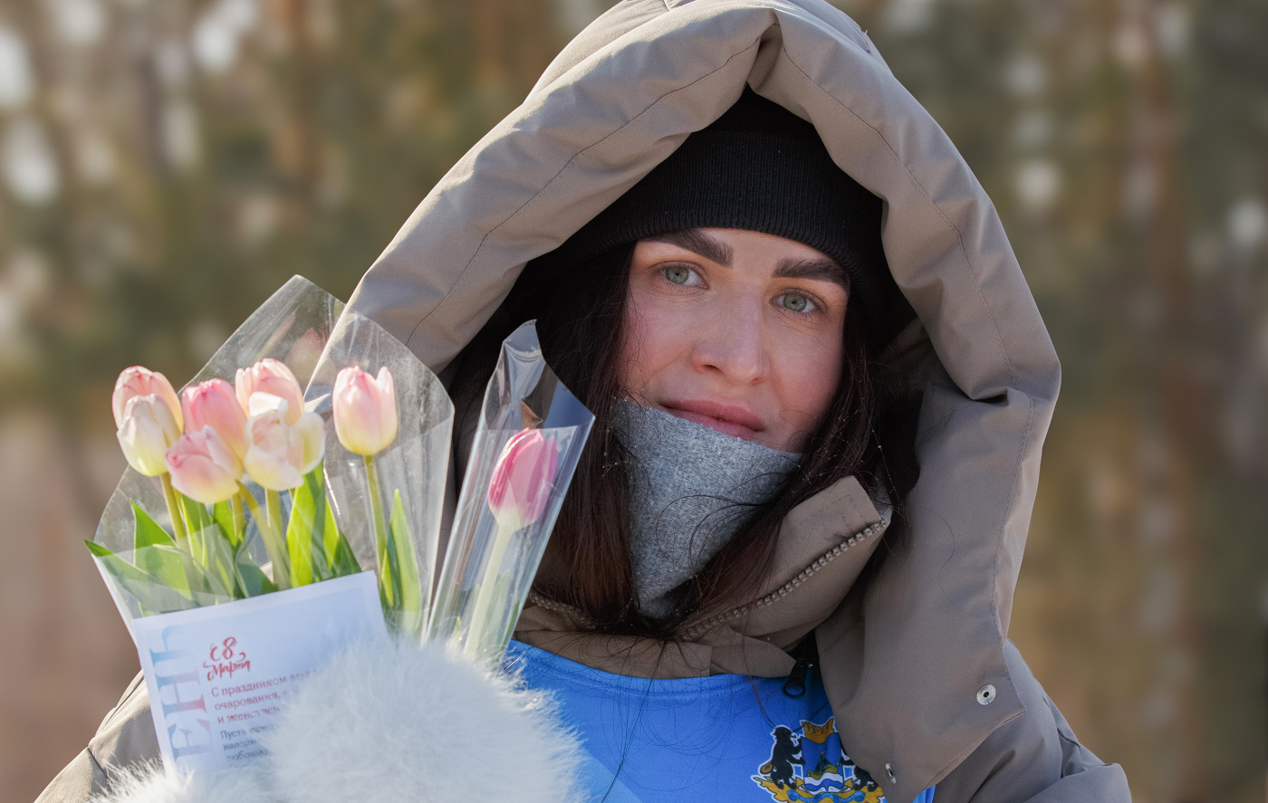 С праздником, дорогие женщины!