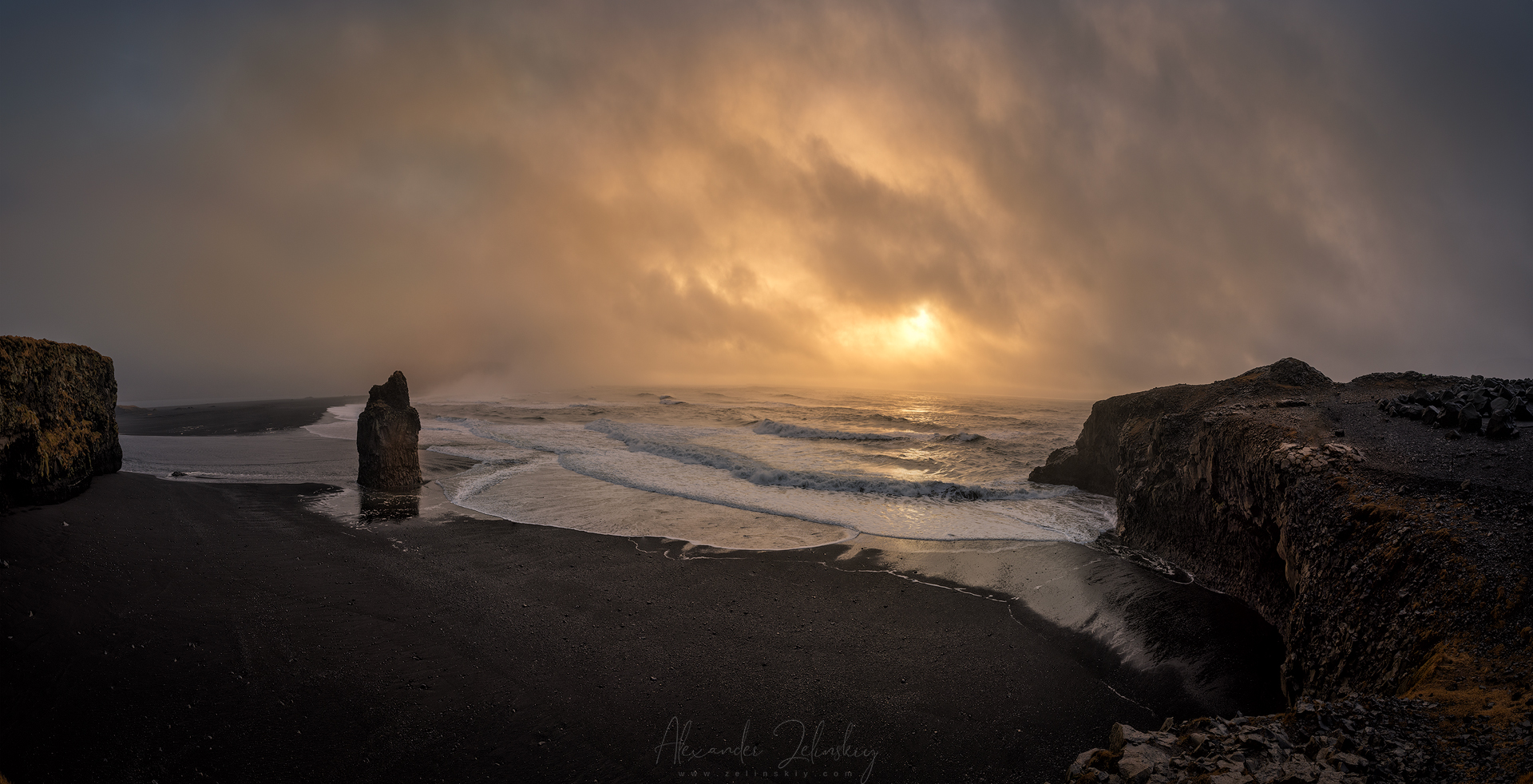 Черный берег