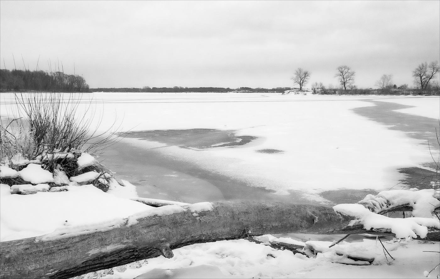 В ПЛЕНУ ФЕВРАЛЯ