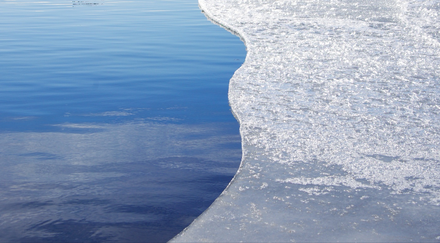 Весенний лëд.