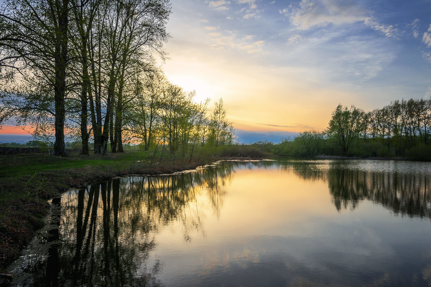 Тихий весенний вечер...