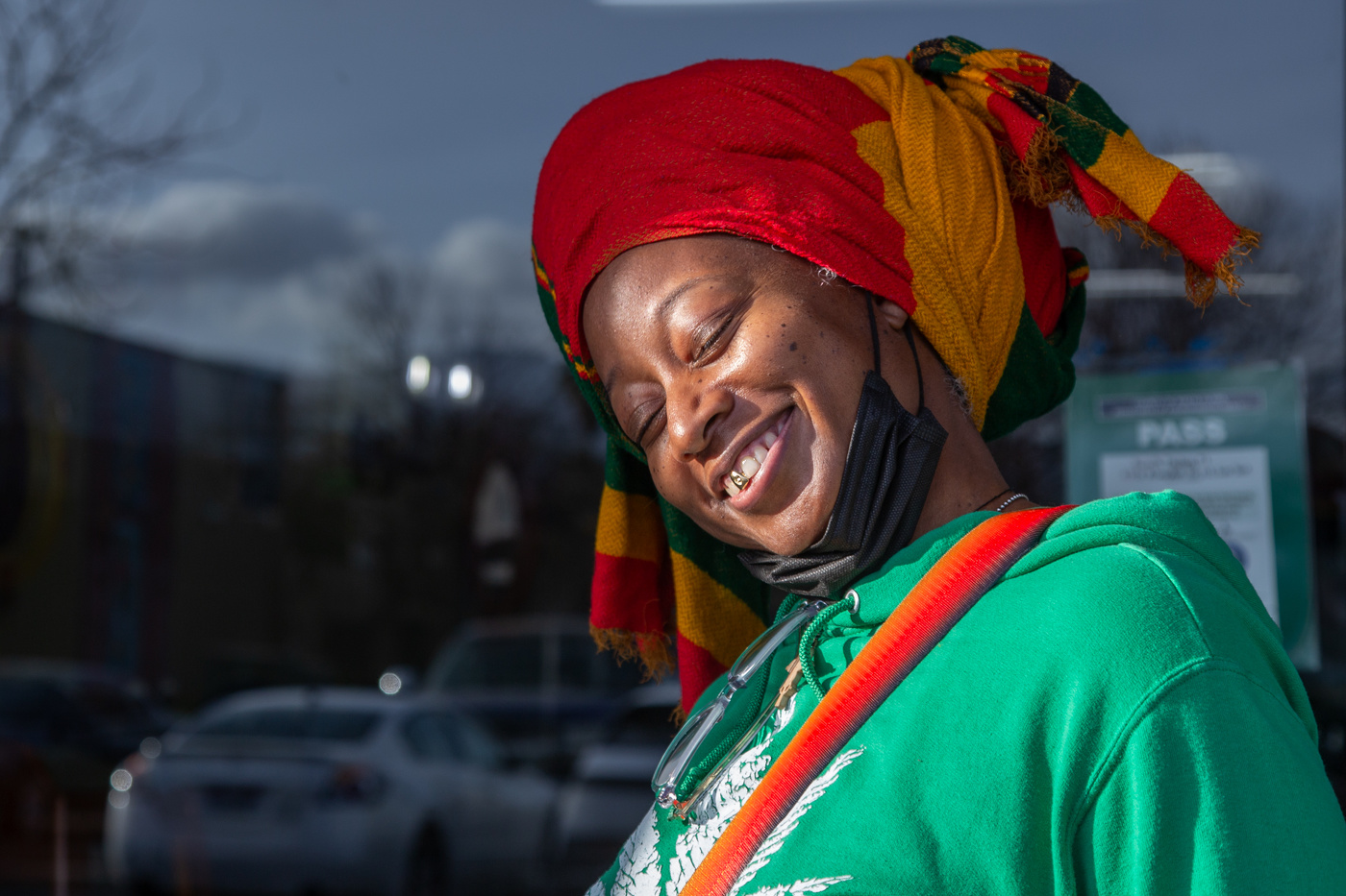 - Улыбнитесь!