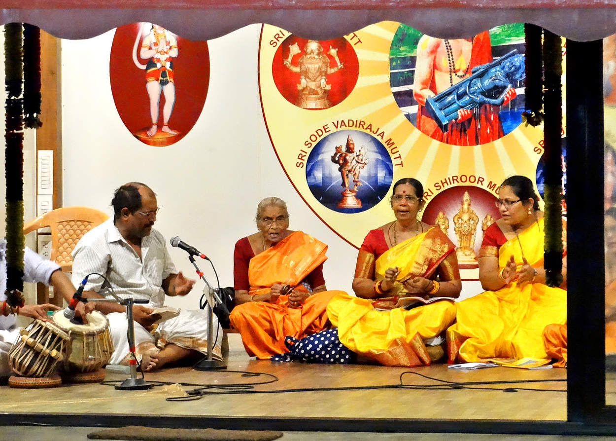 Концерт на индийском празднике