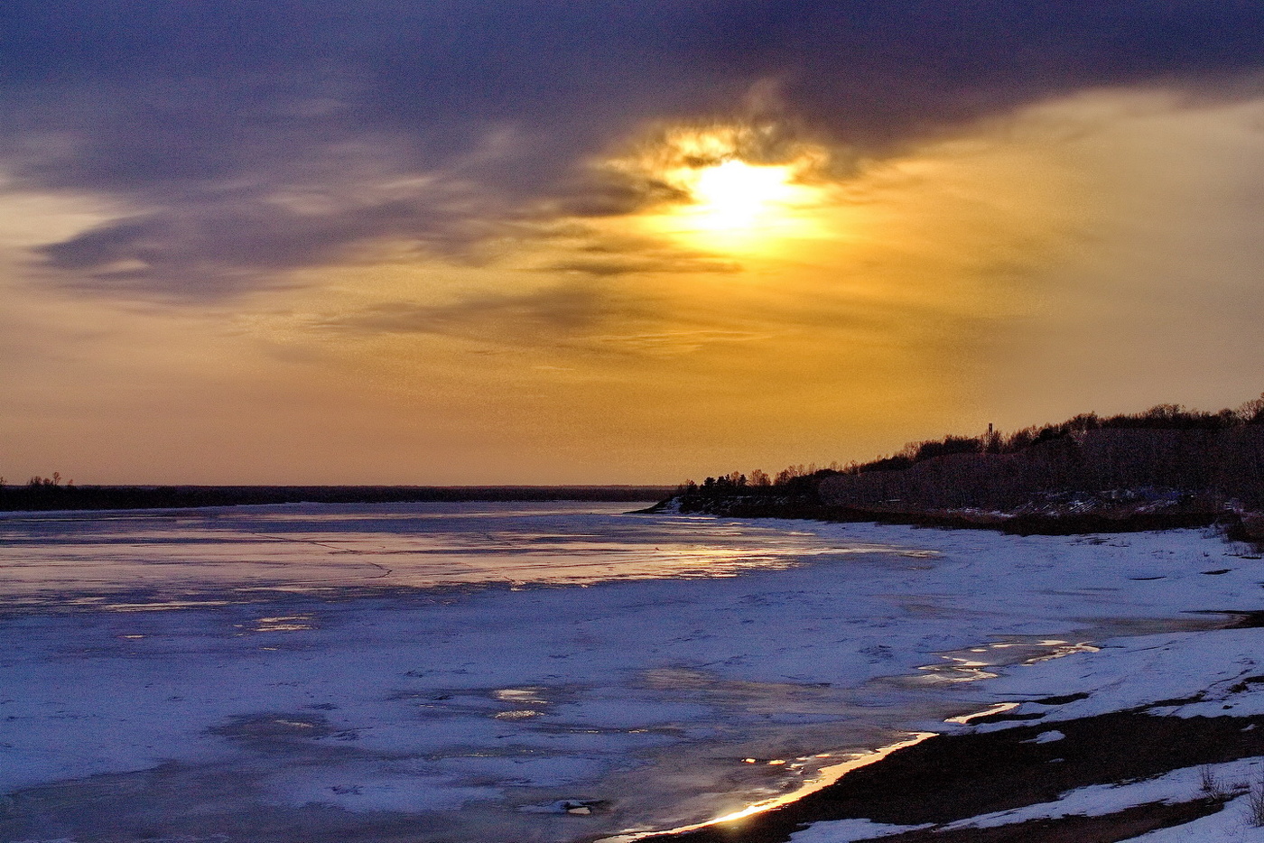 Забереги на Томи.