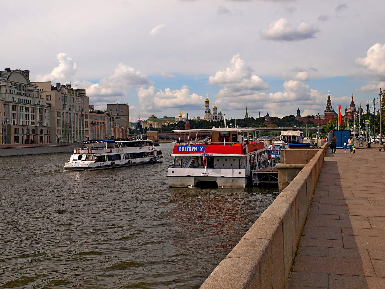 Москворецкая набережная