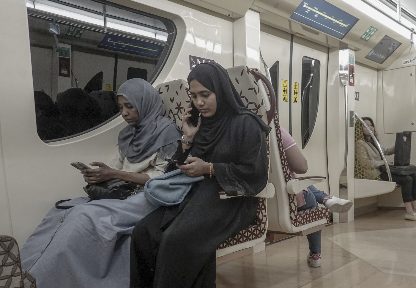 Женский вагон