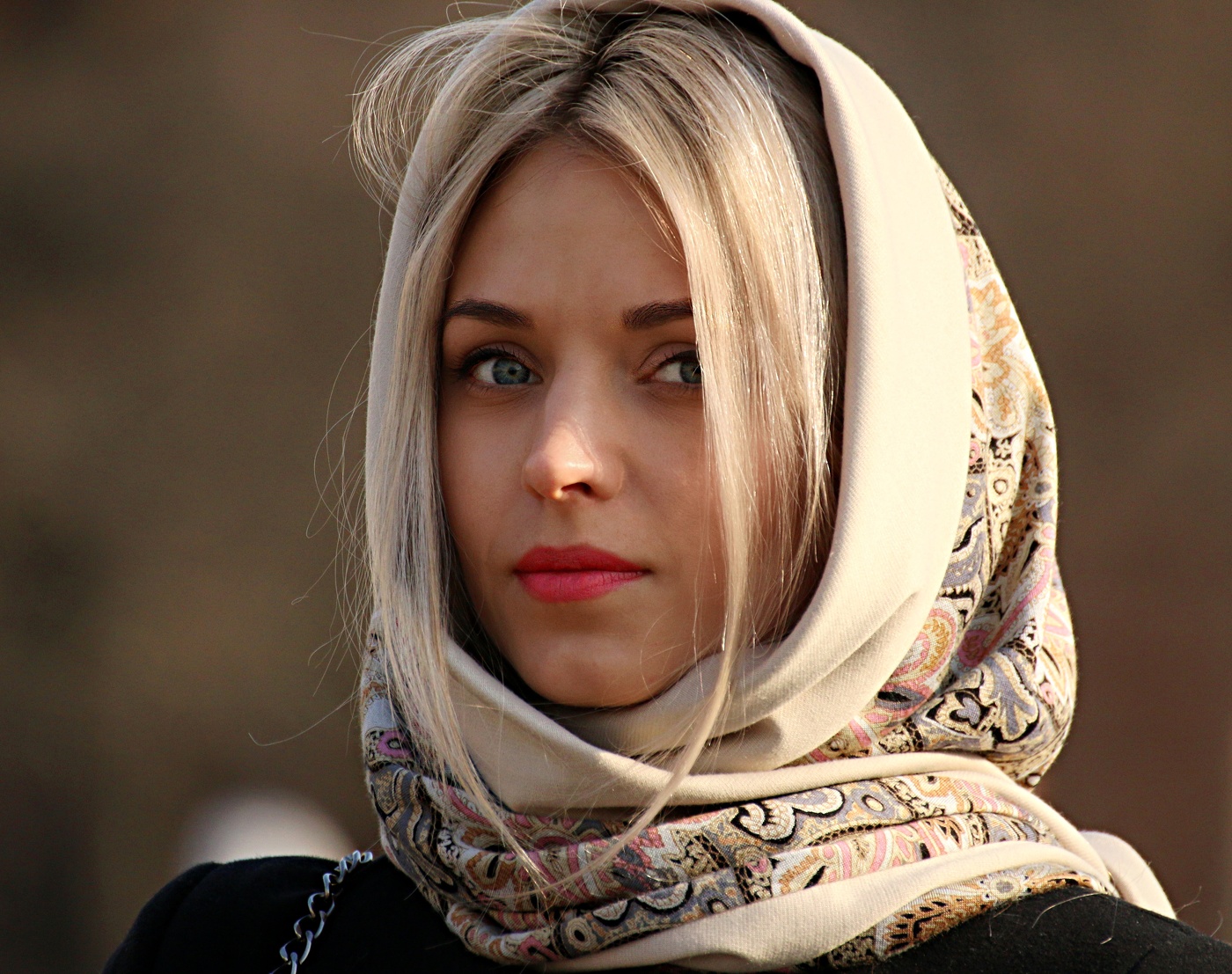 Уличный портрет