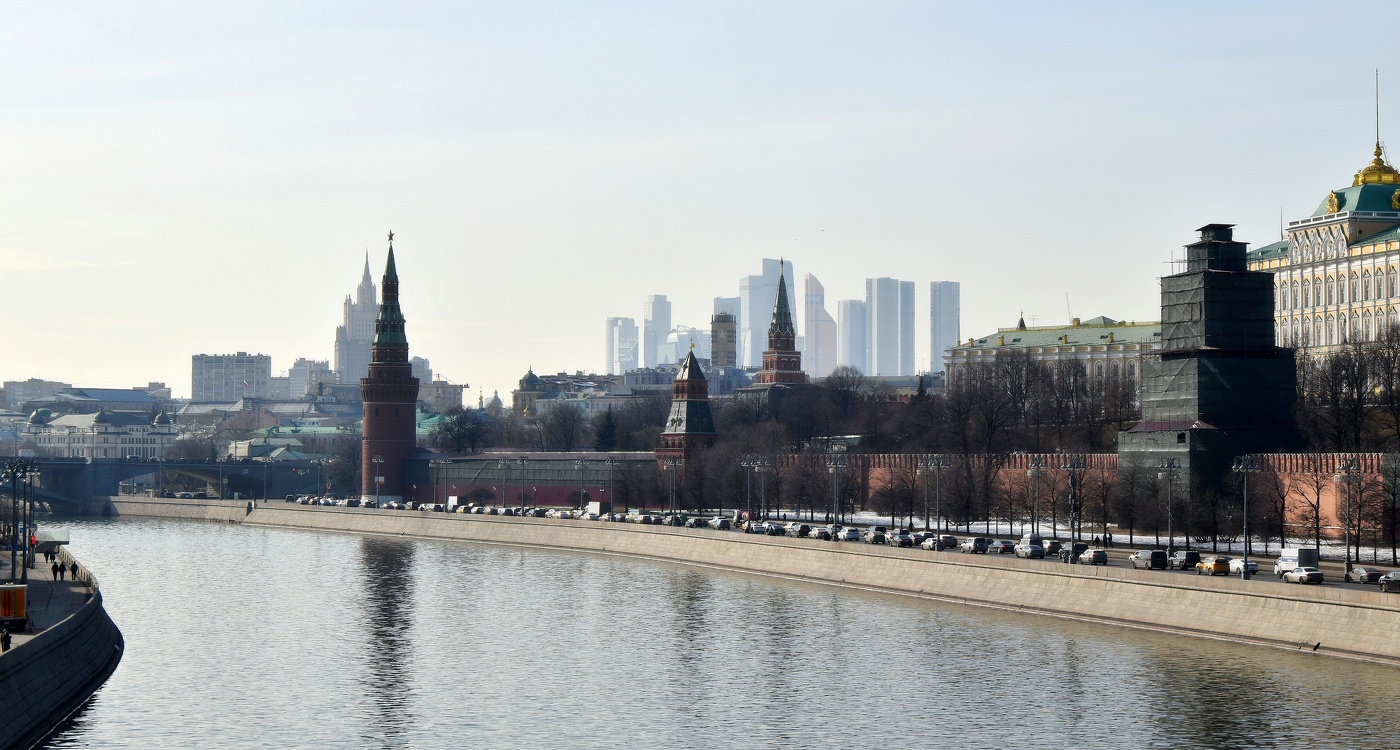 Весна на Москва-реке