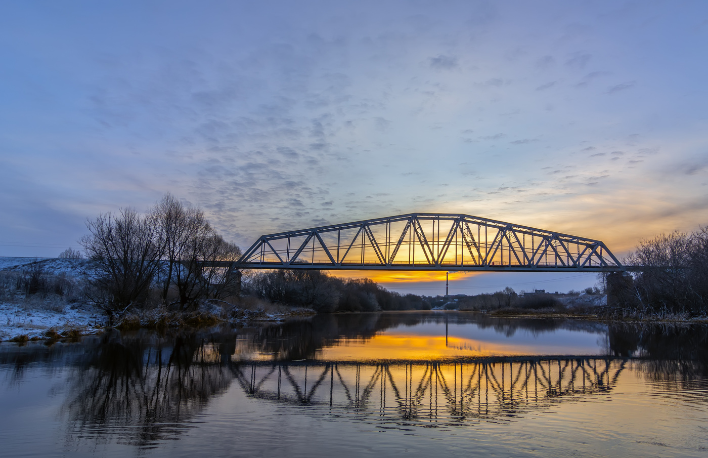 утро на реке