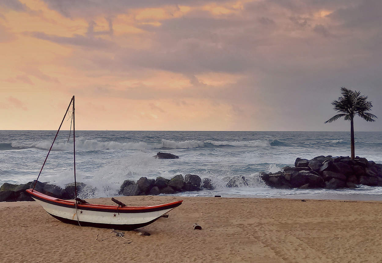 На берегу перед штормом