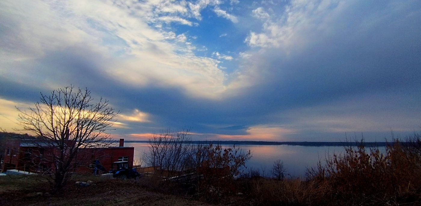 небо над Волгой