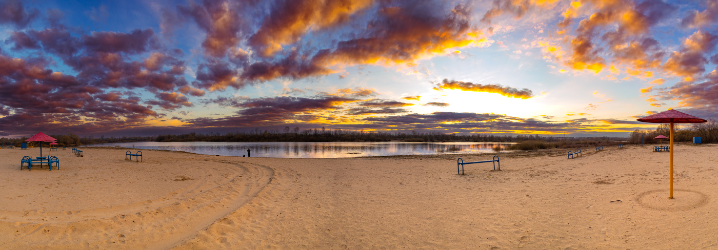 Пляж на закате