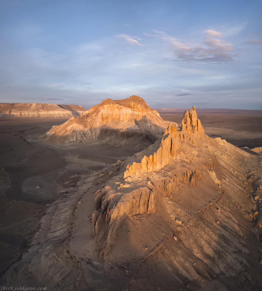 "Глиняные замки Айракты"