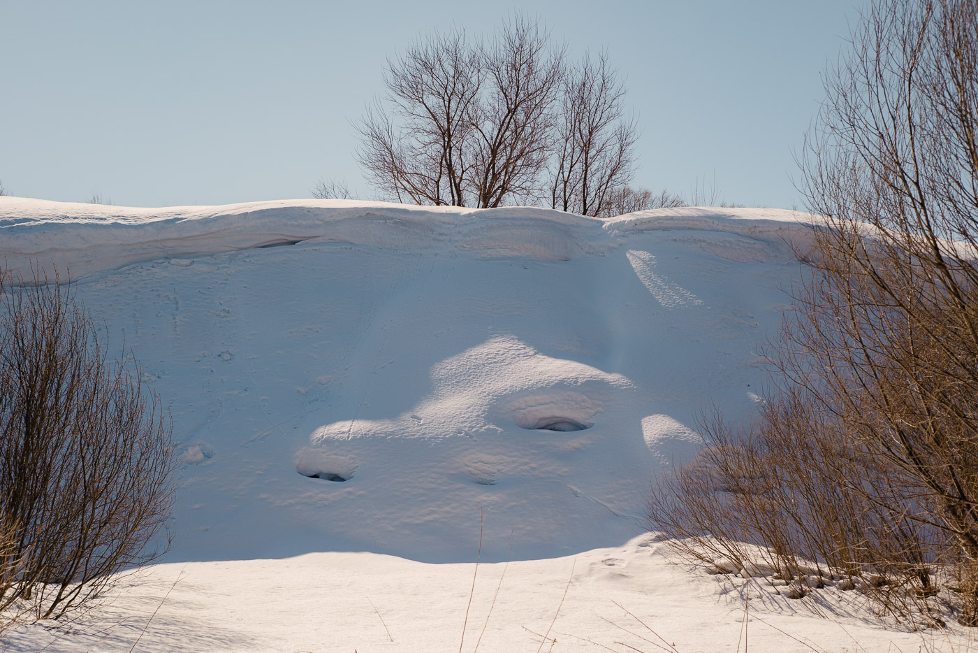 Мартовский сугроб