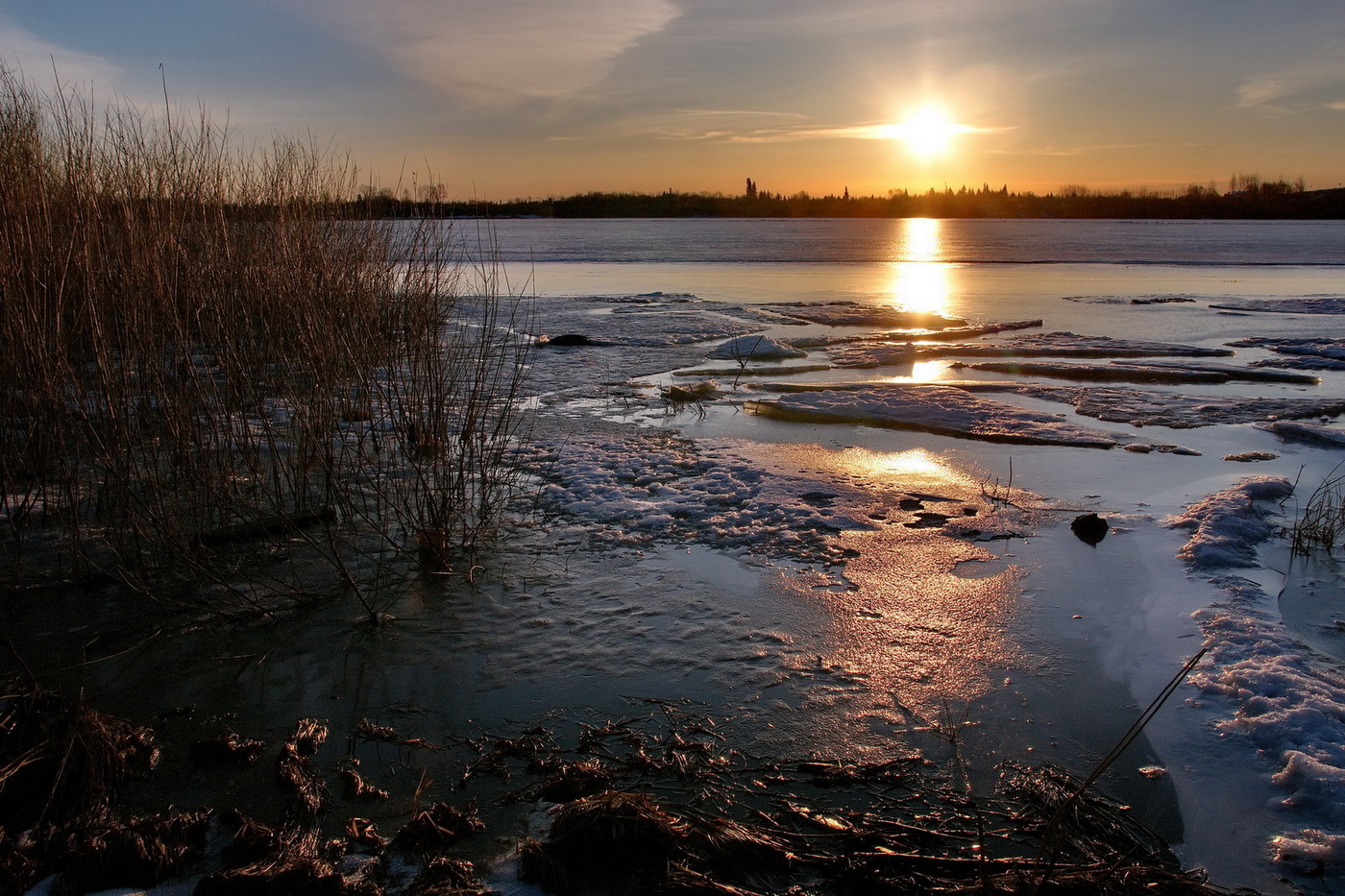 *Весенний вечер на Томи.**