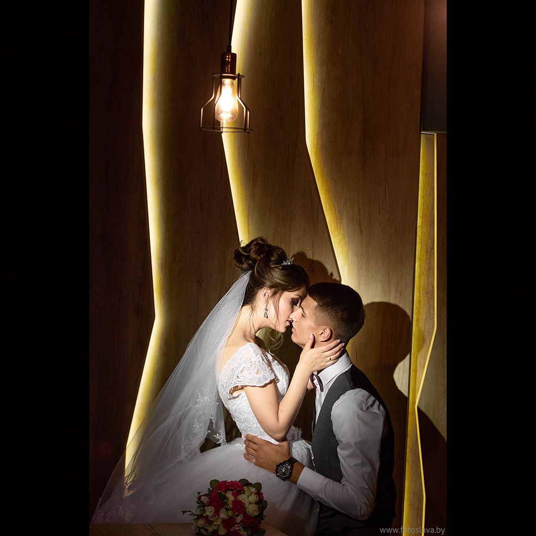 Уединились.