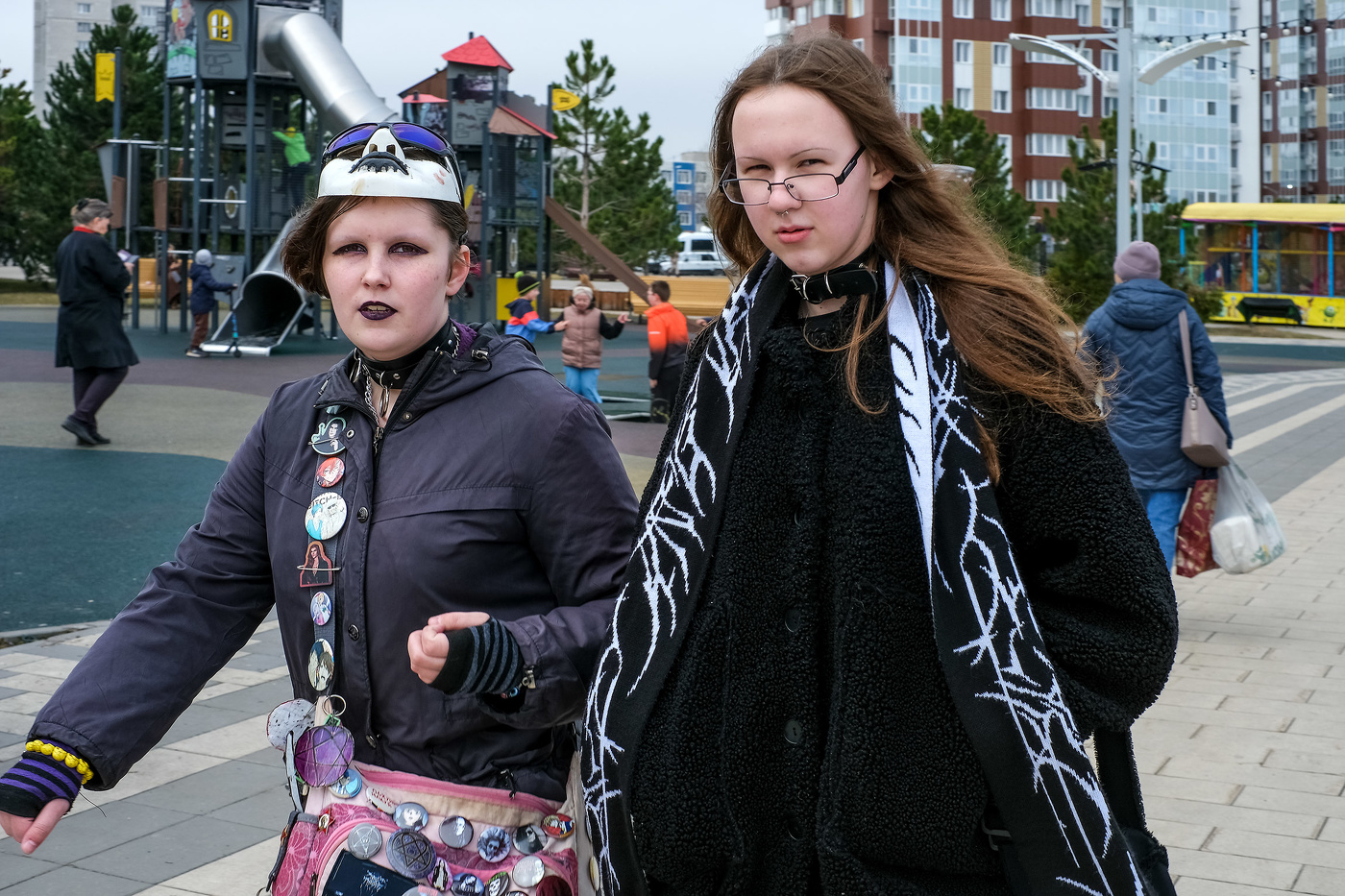 Неформалы...