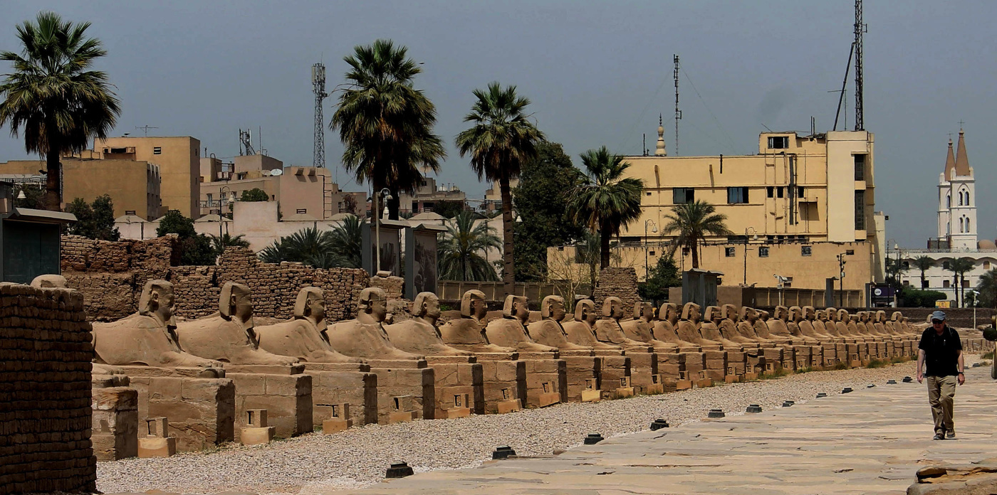 Аллея сфинксов