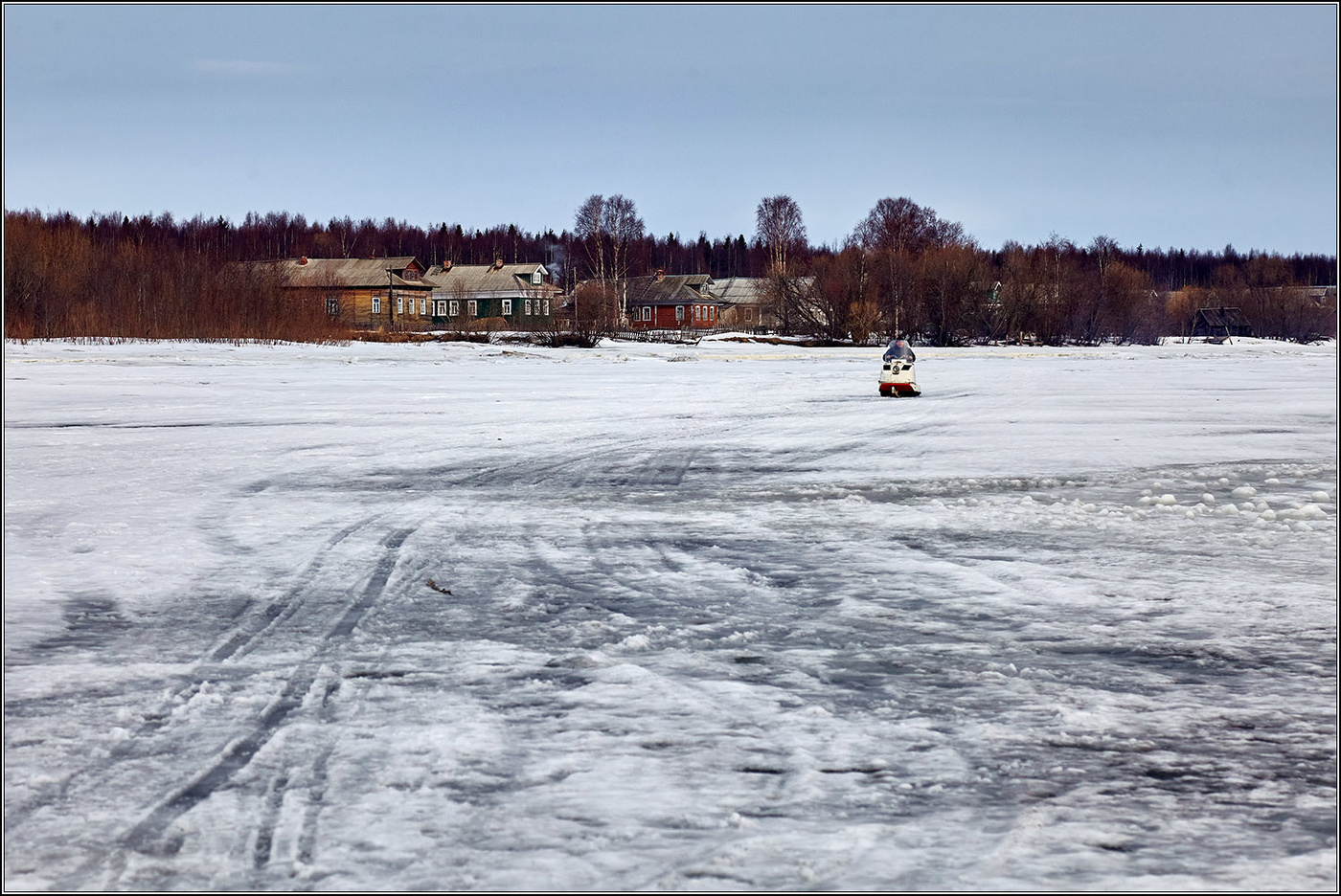 По апрельскому льду.