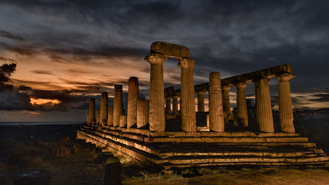 На античных развалинах