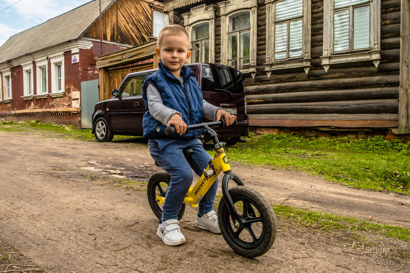 На беговеле.