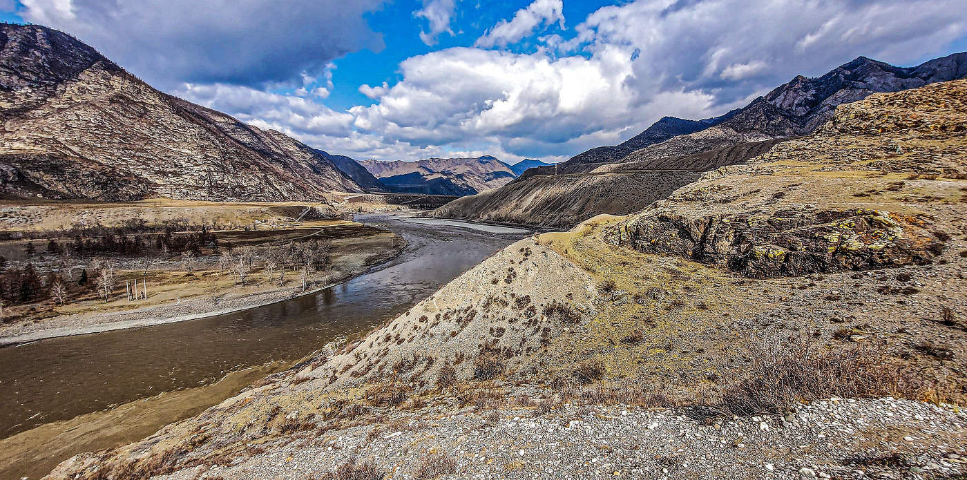 Горный Алтай в начале мая.