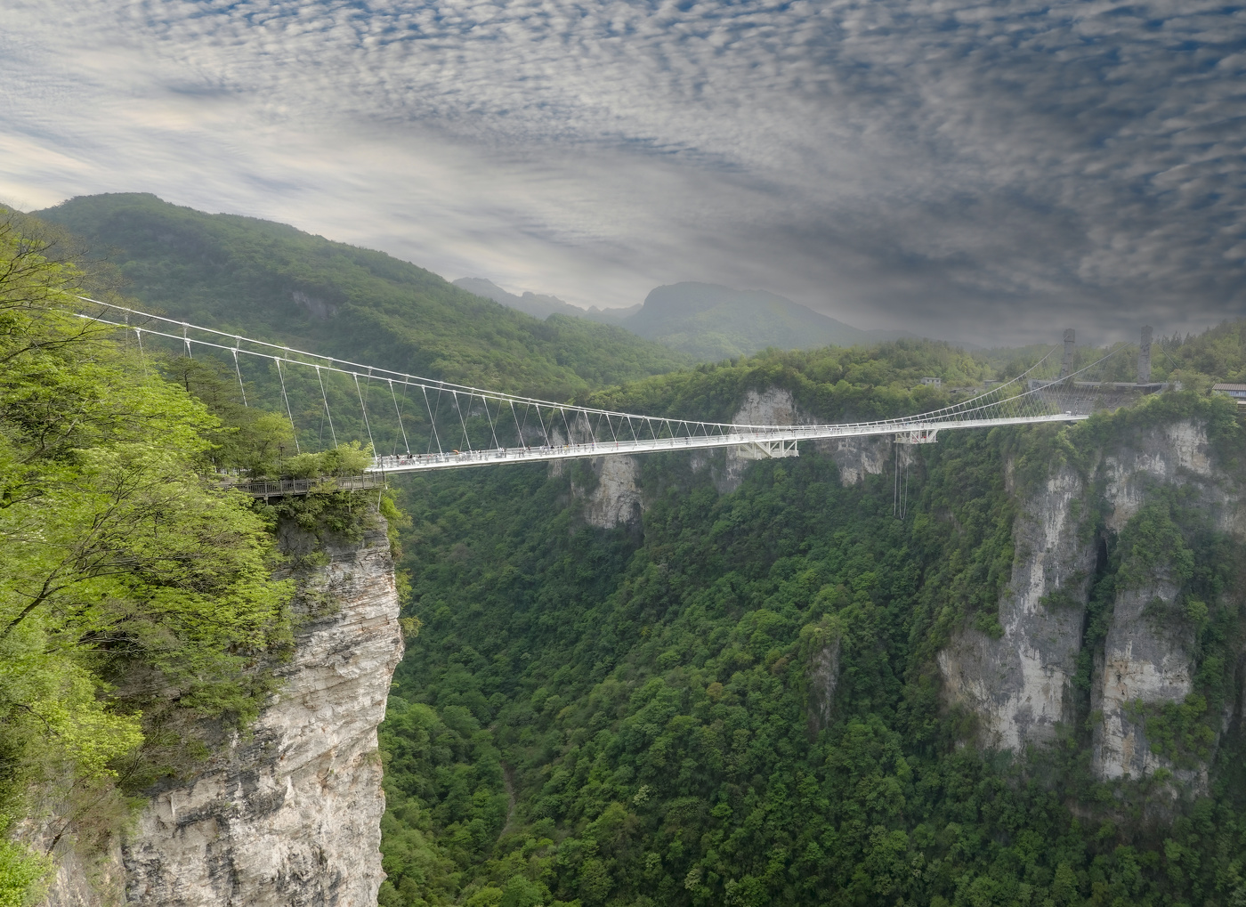Стеклянный мост Чжанцзяцзе
