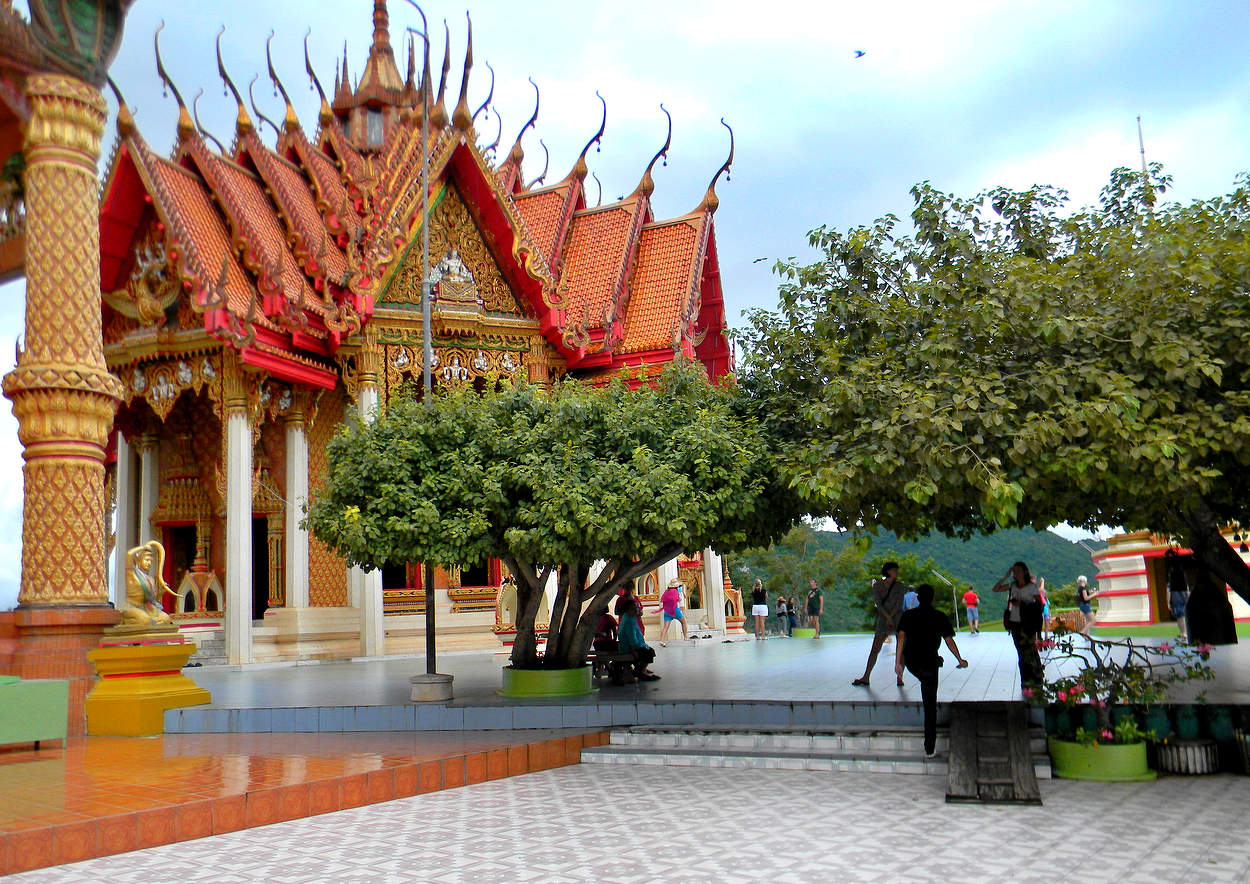 Ват Там Суа, храм пещеры тигра