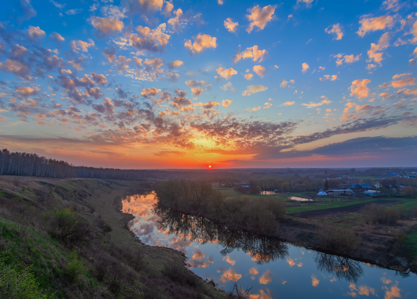 апрельский восход