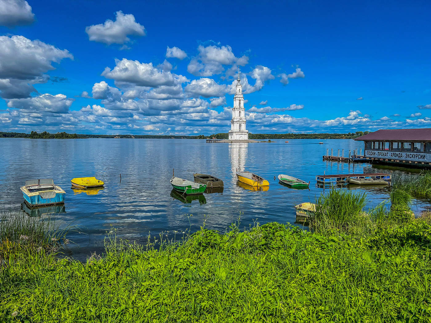 Солнечный день в Калязине