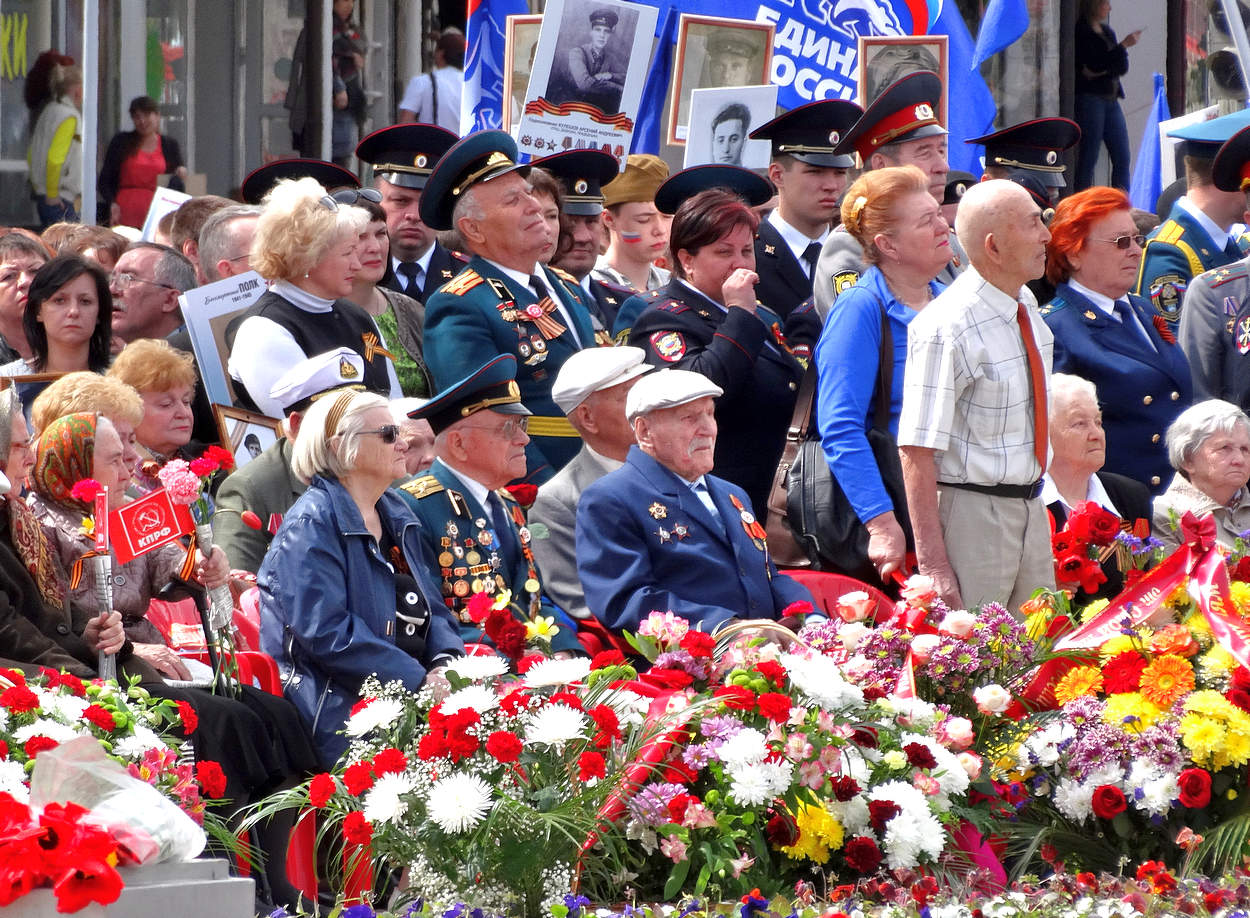 Чтим подвиг Советского народа в Победе!