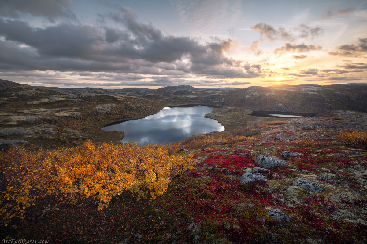 "Озера в тундрах Териберки"