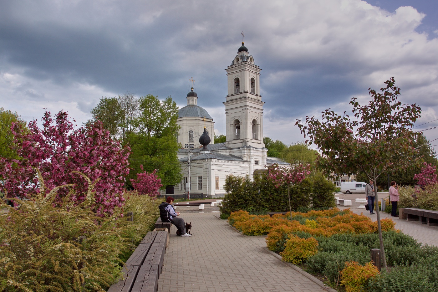 Майский сюжет