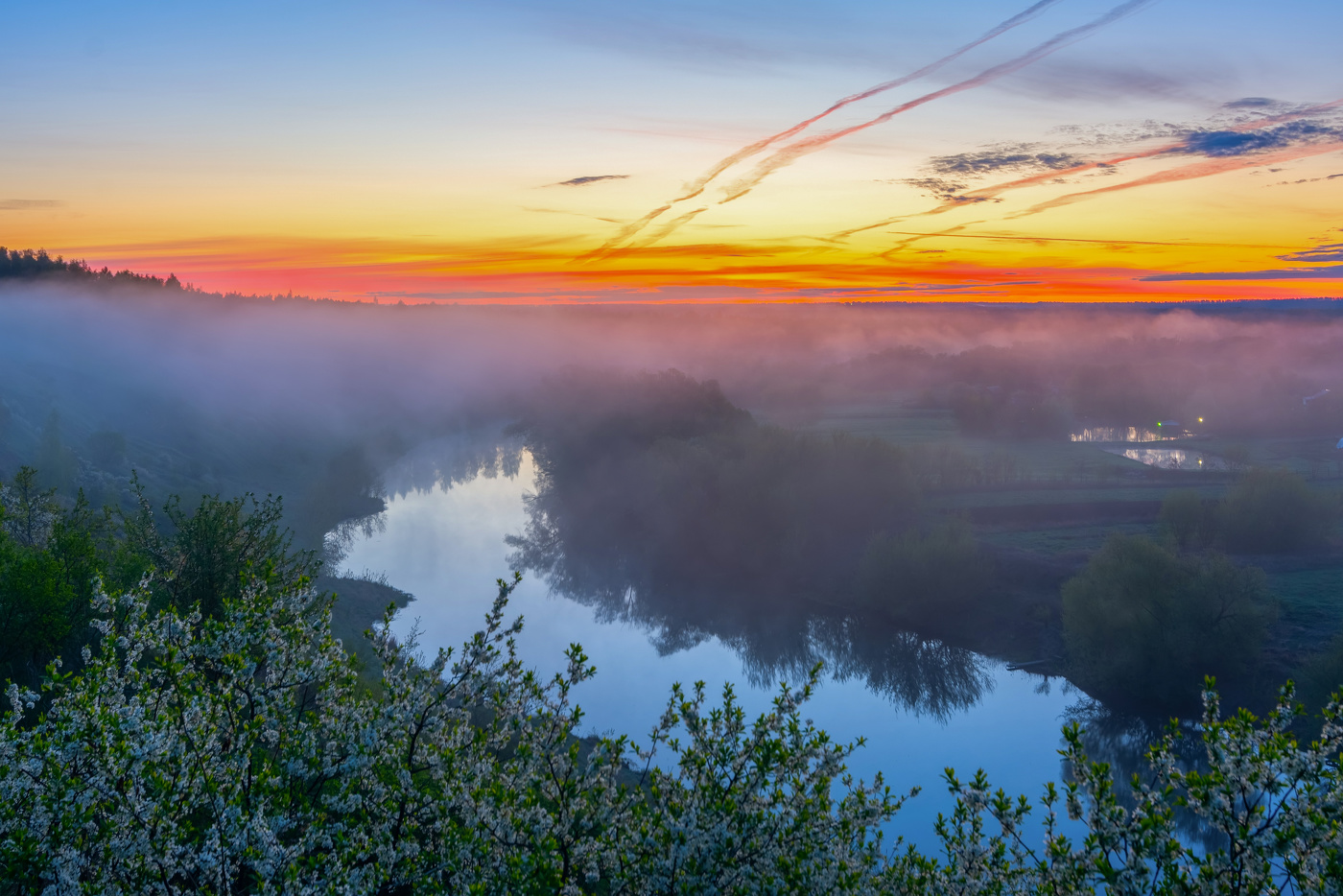 рассветает