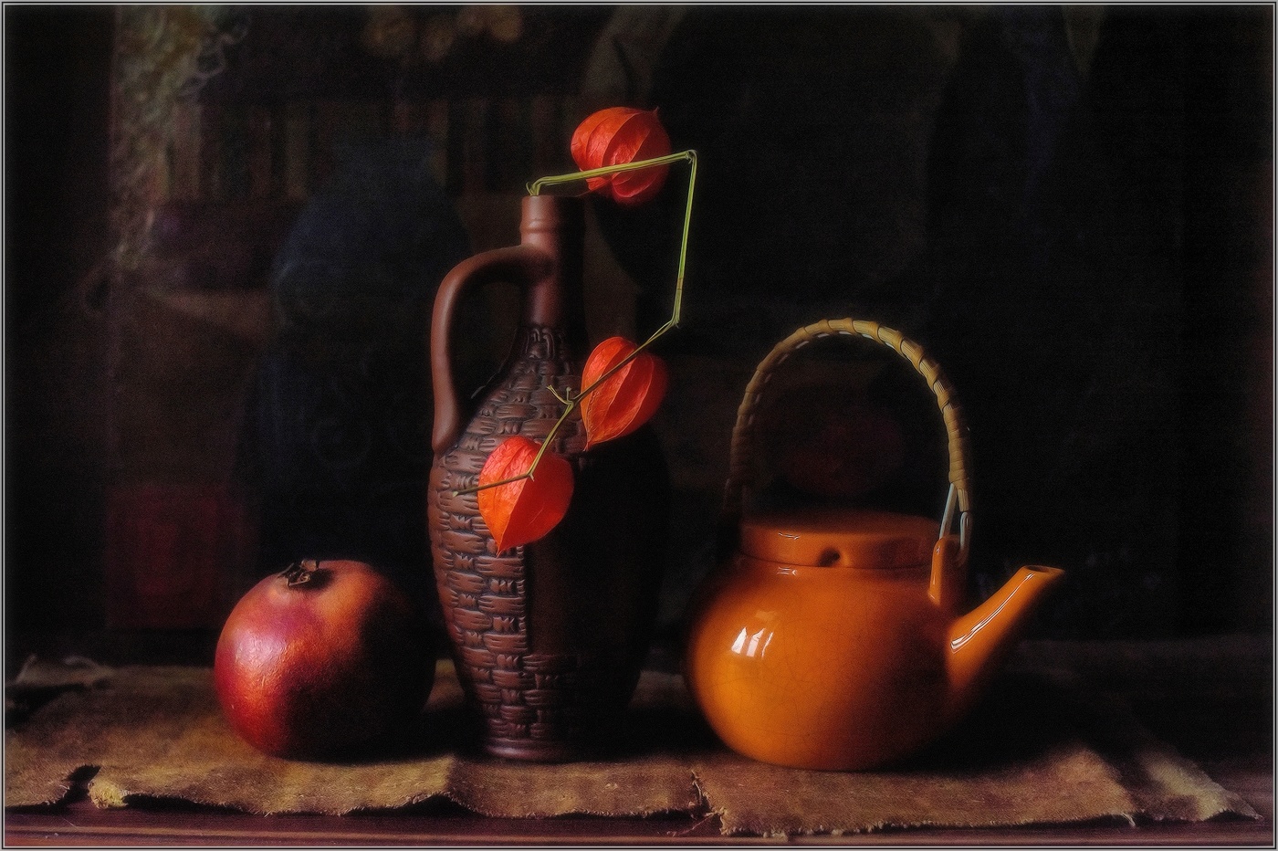 .... Гранат и физалис .....