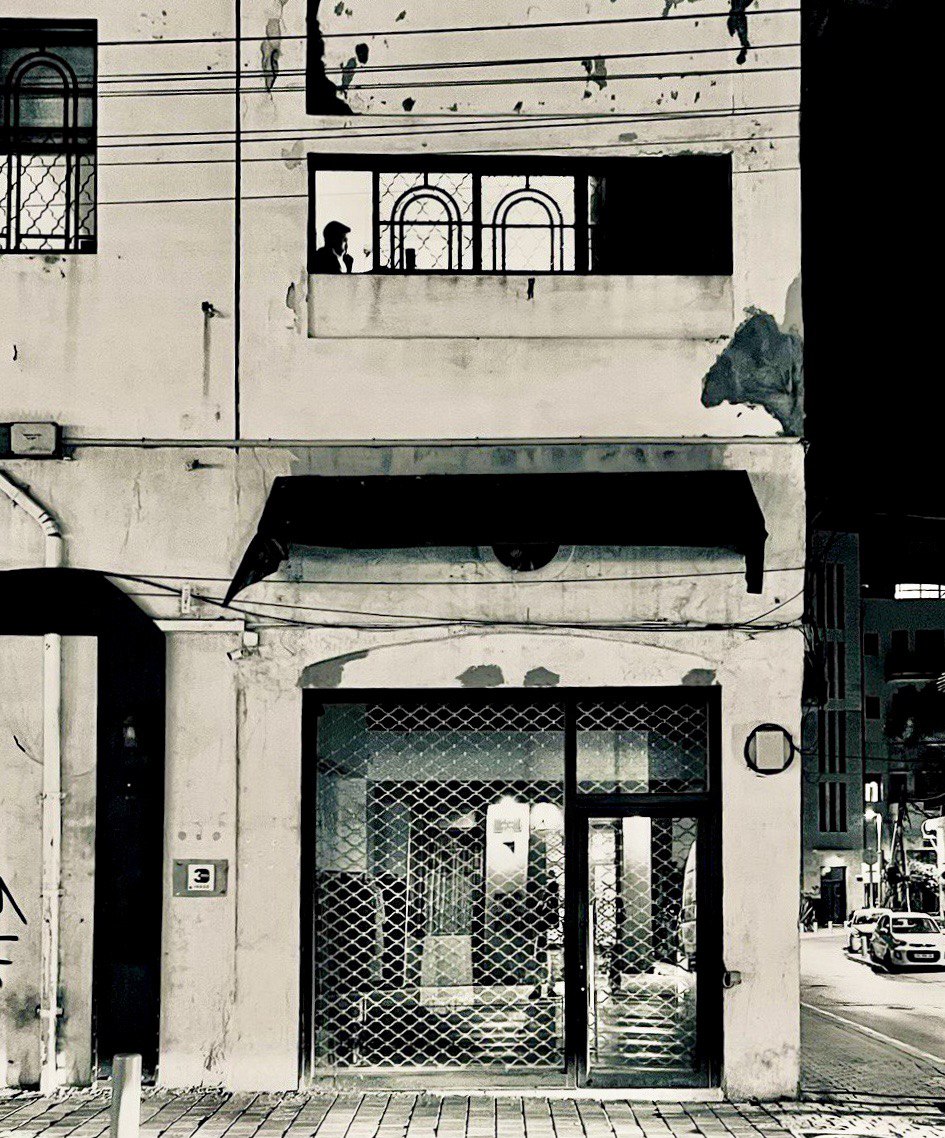 В вечернем окне