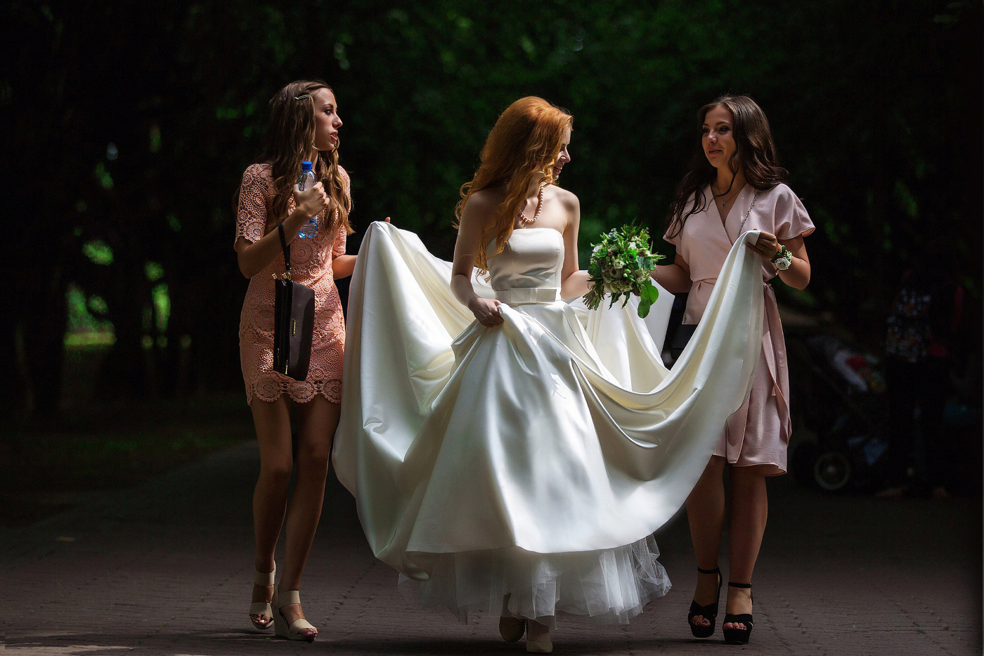 Подружки невесты.