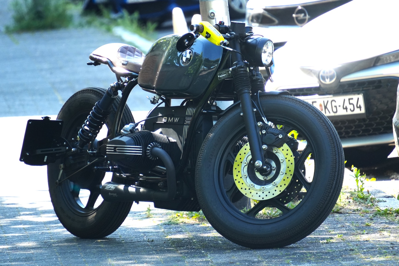 Кайфовый R от BMW