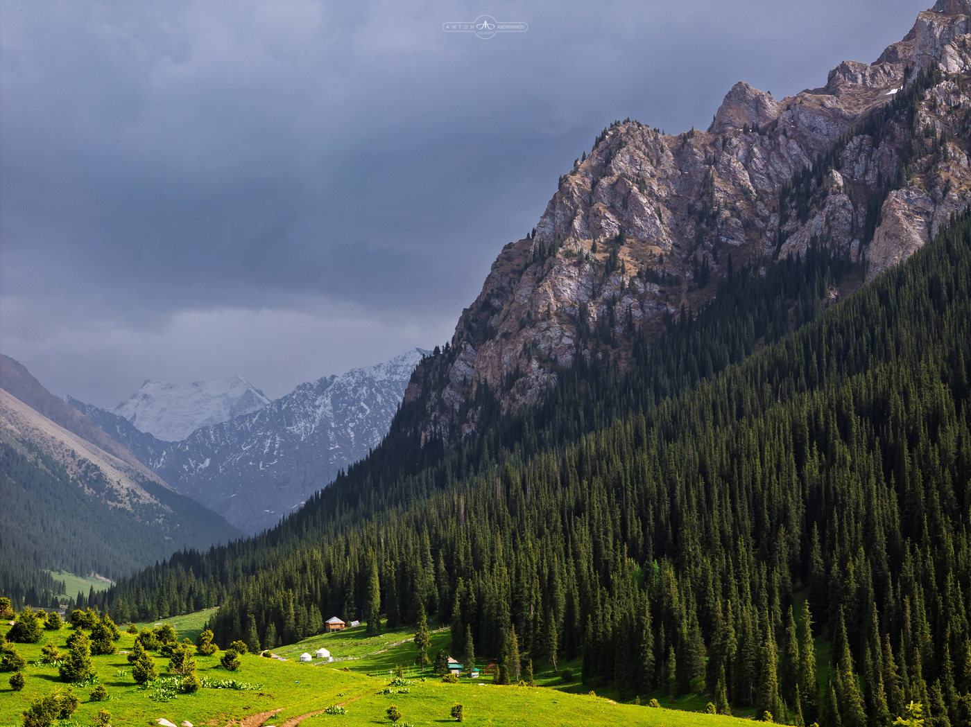 Ущелье Алтын-Арашан